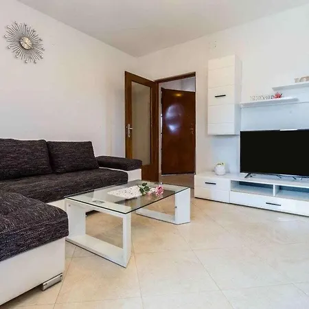 Sejdi With Private Pool *